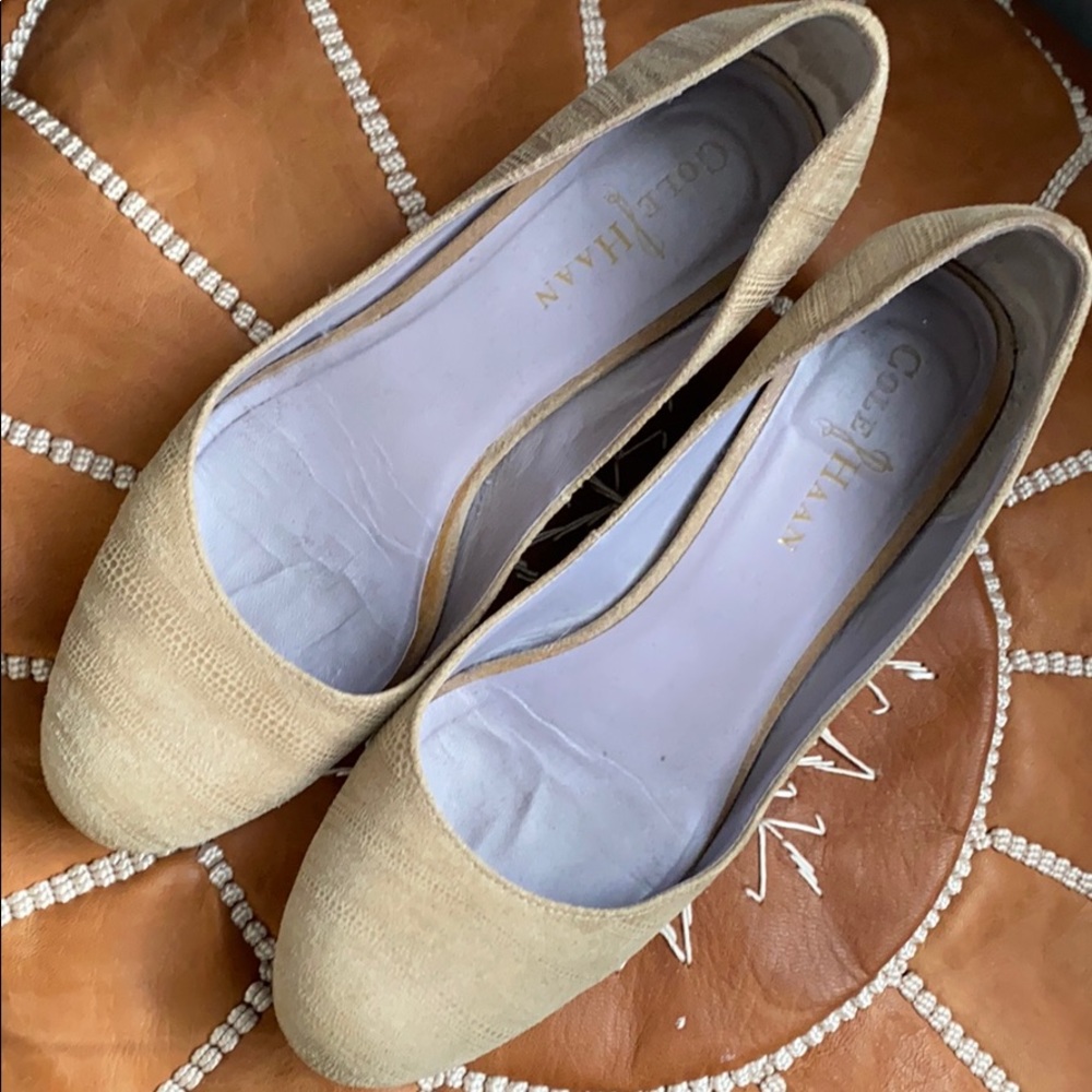 Cole Haan Tan Wedge 6 B